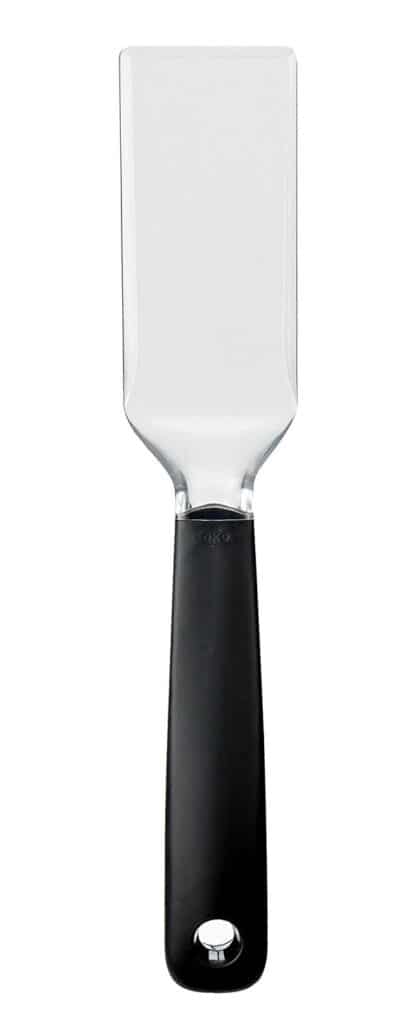 metal brownie spatula with black handle