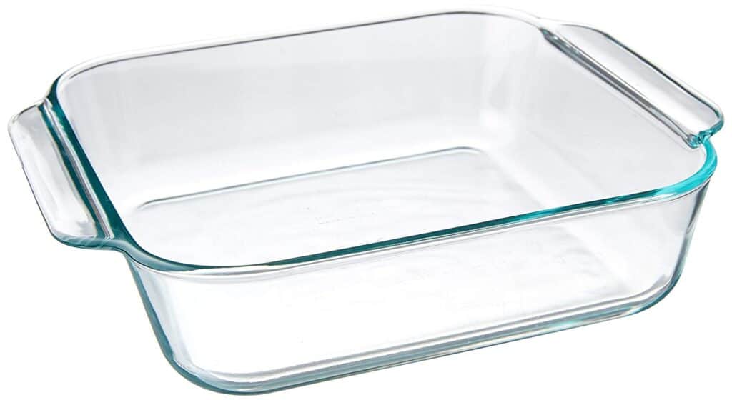 square glass Pyrex baking dish